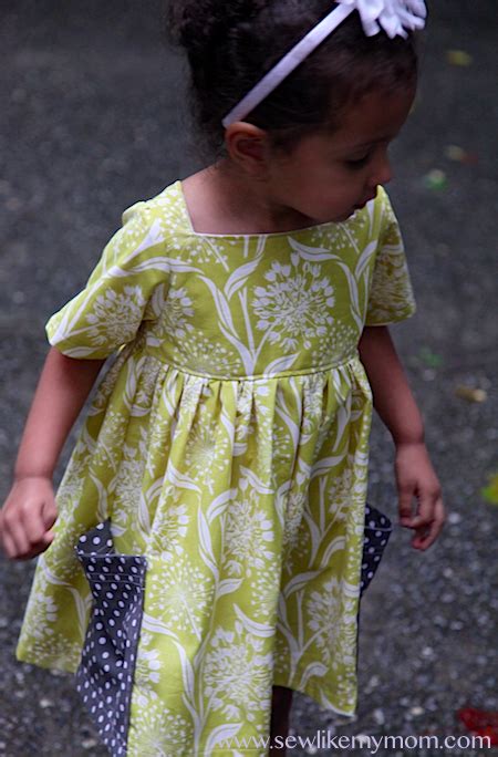 Sally Dress pattern review - Sew Like My Mom