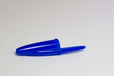 File:BIC blue pen cap.jpg - Wikimedia Commons