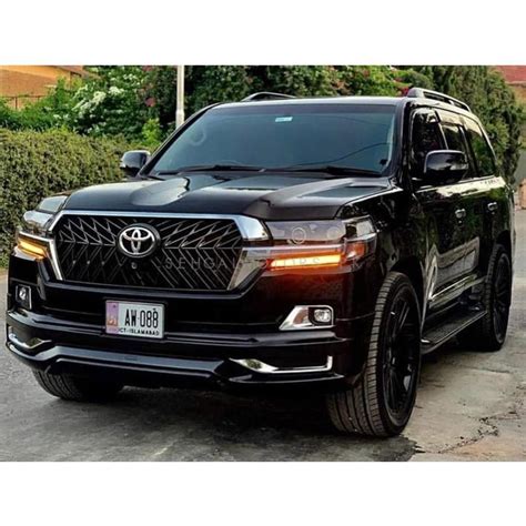 TOYATA BLACK PRADO V8 ENGINE 2019 | Prado, Toyota land cruiser, Dream cars jeep