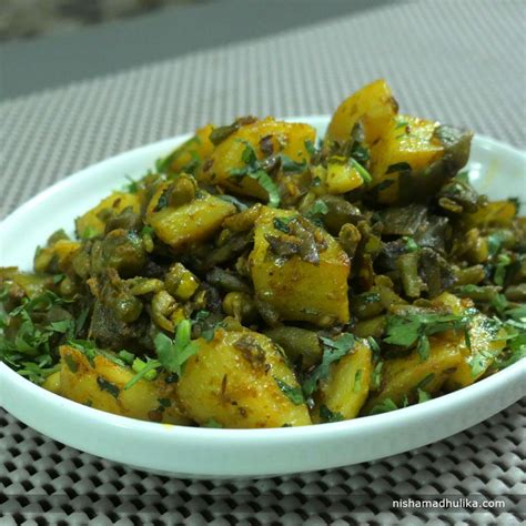 Bakla Aloo sabzi recipe - Fava Beans with Potato Sabzi