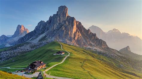 Dolomites Hillwalking Holidays in Italy