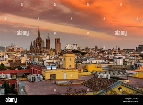 City skyline at sunset, Barcelona, Catalonia, Spain Stock Photo - Alamy