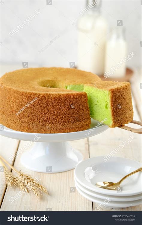 1,442 Pandan Chiffon Cake Images, Stock Photos & Vectors | Shutterstock