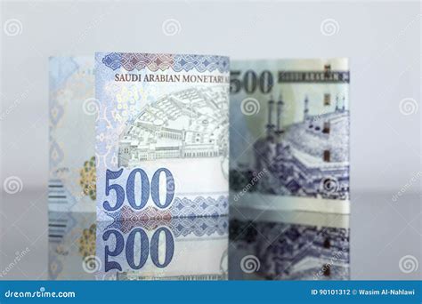 New Saudi Riyal Notes Vs Old One Stock Photo - Image of arabian ...