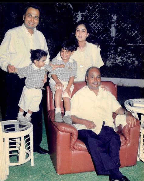 Unseen Picture Of Late Dhirubhai Ambani With Grandsons, Anmol And Anshul, Dressed In School Uniforms