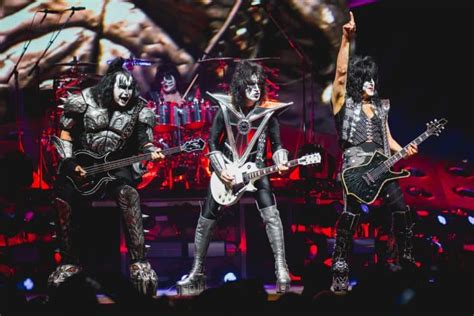 The UNDISPUTED Top 10 Best Kiss Songs List | Rocksoffmag