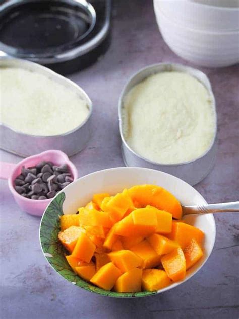 Easy Mango Bravo Cake (Steamed or Baked) - Kawaling Pinoy