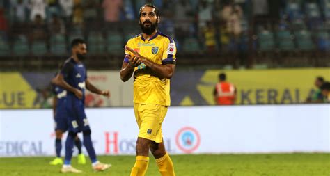 Hero ISL clubs rise beyond rivalry, offer Sandesh Jhingan helping hand