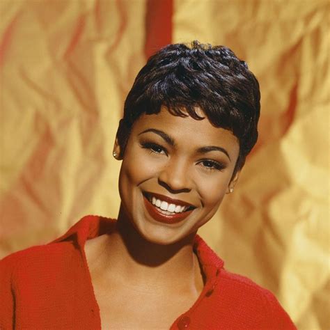 The 13 Most Iconic Short Haircuts Celebrities Had in the '90s | Nia ...