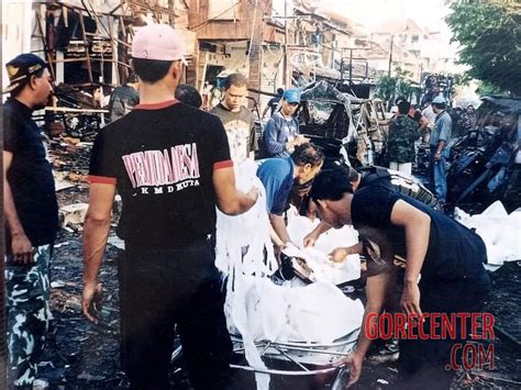 Aftermath of Bali bombings • GoreCenter