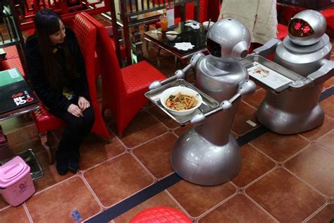 Restaurant With Robot Waiters Is A Blast From Futures Past