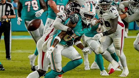 Dolphins injury: Daewood Davis carted off as preseason game ends early