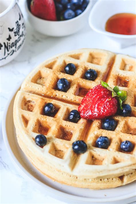 Eggless Waffles Recipe (+Vegan) - Spice Up The Curry