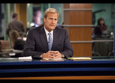 'The Newsroom' Trailer: Cast Stands Alone In The Desert Of TV (VIDEO) | HuffPost