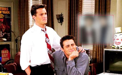 FRIENDS: This Old Picture Of Matthew Perry AKA Chandler Bing & Matt LeBlanc AKA Joey Tribbiani ...