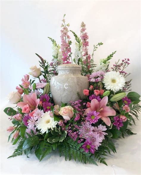 Custom Funeral Arrangement Flowers, Funeral Flowers & Custom Funeral ...