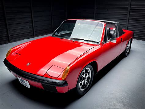 "The Forgotten Porsche" - A 1974 Porsche 914 5-Speed