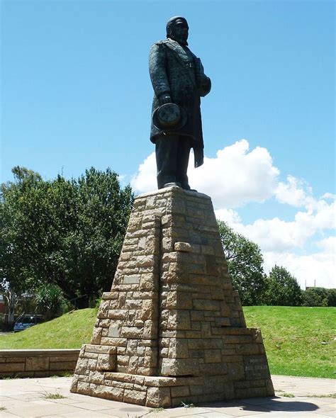 Statue of Paul Kruger - Krugersdorp - TracesOfWar.com