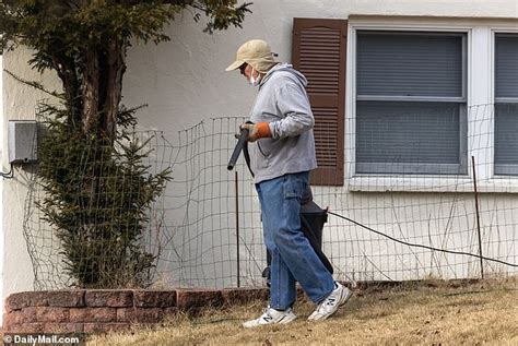 Bryan Kohberger's father seen cleaning up mess after SWAT team raid at ...