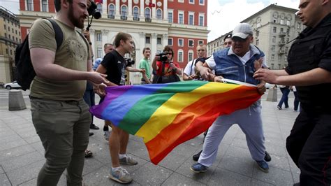 Local Authorities Withdraw Approval For Russia's First Gay-Pride Parade