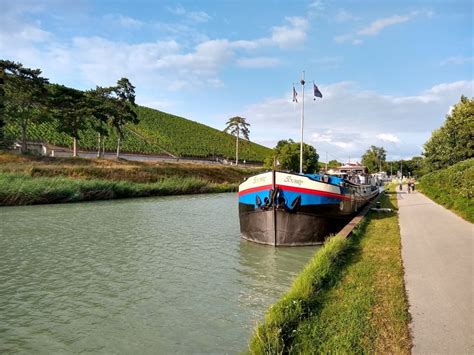 10 reasons river cruise fans will love a barge cruise - Serenity Barge