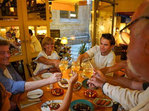 Barcelona Tapas and Wine Tour | Barcelona Local Experiences