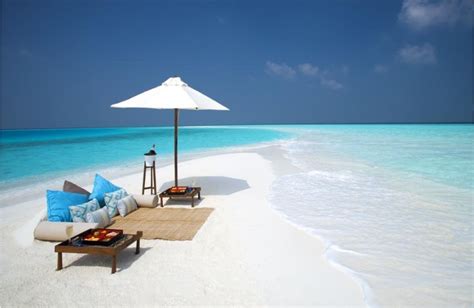 Which is the most beautiful island of Maldives? Best hotels, resorts, prices