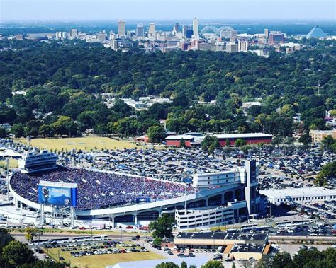 New Liberty Bowl Memorial Stadium Videoboard Unveiled - Football ...