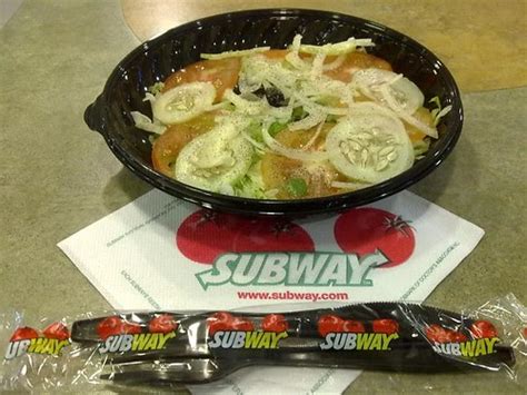 The Traveling Hungryboy: Subway's Veggie Delite Salad