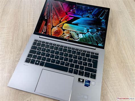 HP ZBook Firefly 14 G9 Laptop im Test - Mobile Workstation nach Updates ...