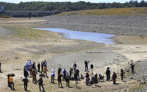 California expands drought emergency to large swath of state