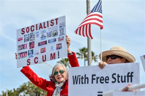 Photos: Tea Party Patriots rally in Laguna Beach – Orange County Register