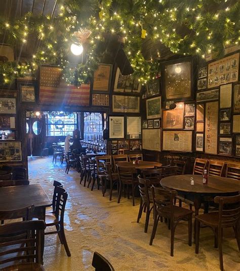 New York's oldest Irish pub McSorley's Old Ale House celebrates 169 ...