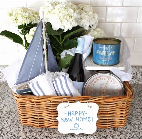 10 Amazing New Home Gift Basket Ideas 2024