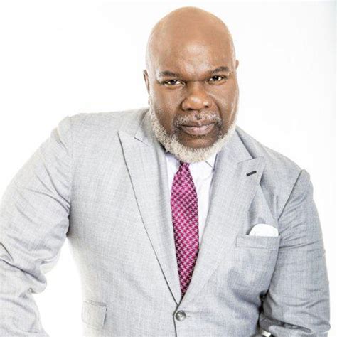 T.D. Jakes' Talk Show: Celebrity Pastor Gets a Trial Run This Summer