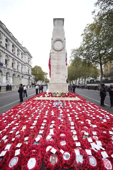 Live London Remembrance Sunday updates after Met Police arrest 126 amid ...