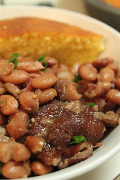 slow cooker pinto beans and ham hocks