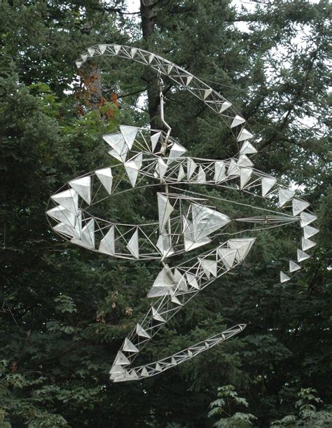 Way Beyond Wind Chimes: Kinetic Sculpture | Kinetische kunst, Kunst, Windspiele