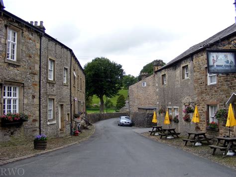 Slaidburn, Lancashire (former Yorks) | The Hark to Bounty pu… | Flickr