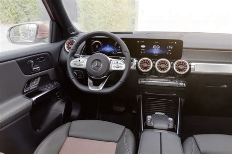 Mercedes-Benz takes another shot at launching an electric SUV in the US ...