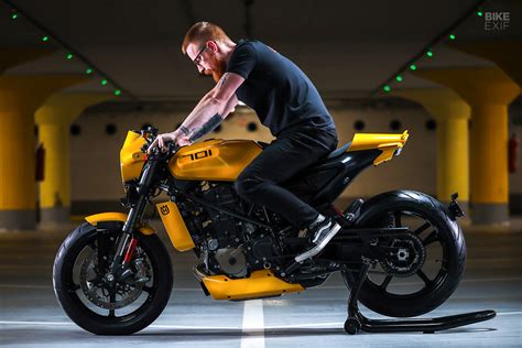 Husqvarna 401 White Arrow Cafe Racer | Reviewmotors.co