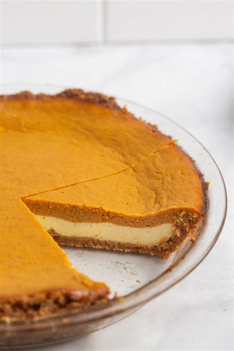 Pumpkin Cream Cheese Pie - Recipe Boy