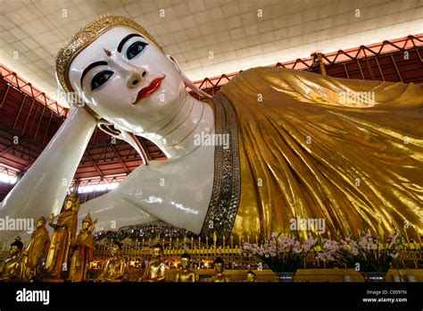 Shwethalyaung Reclining Buddha, Bago (Pegu), Myanmar (Burma Stock Photo ...