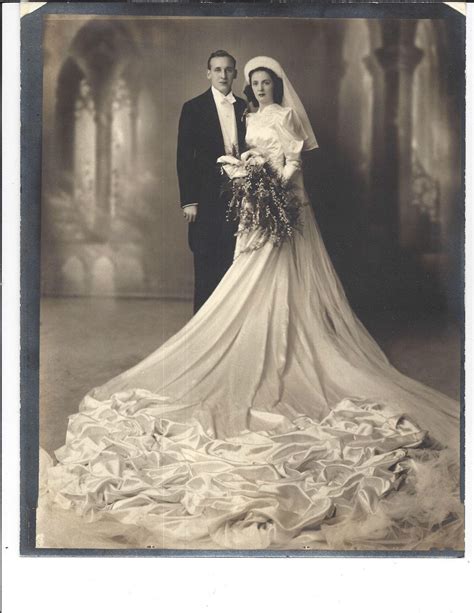 Bride 30s Fashion | Vintage wedding, Wedding gowns vintage, Vintage ...