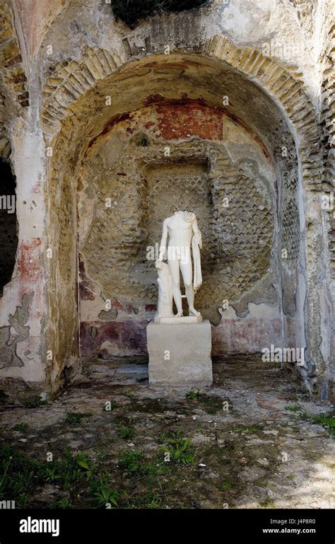 Italy, Baiae, archaeological park, Apollo-Statue, park, vault, niche ...