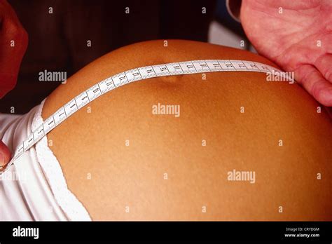 Fundal height hi-res stock photography and images - Alamy
