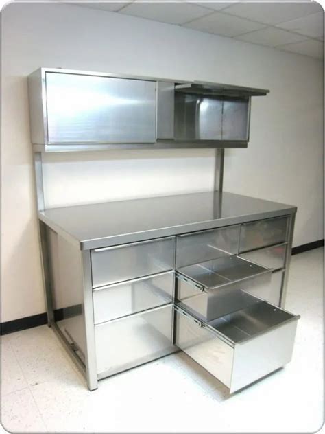 Commercial Stainless Steel Kitchen Table at Rs 650 | Stainless Steel ...