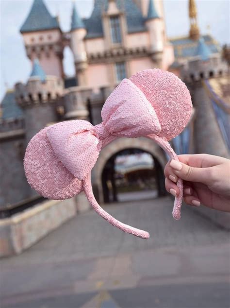 Millennial Pink Minnie Ears Available at Disneyland for a Limited Time | Chip and Company | Diy ...