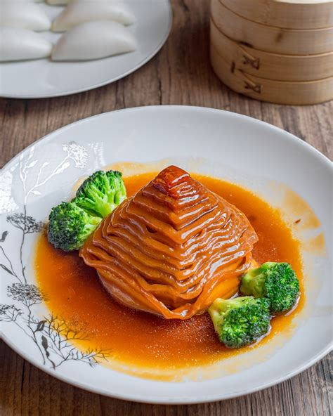 The New Normal Dim Sum Buffet for P999+ at Red Lantern