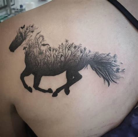 160+ Tribal Horse Tattoo Designs For Girls (2020) With Meaning | Tattoo Ideas 2020